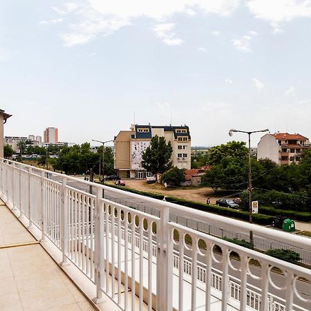 Family Hotel - City Hotel Ямбол Экстерьер фото