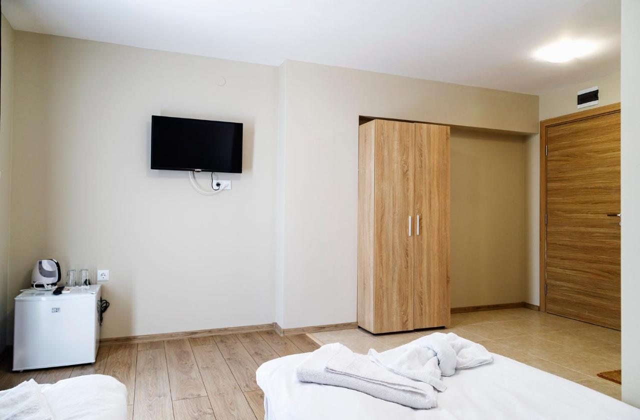 Family Hotel - City Hotel Ямбол Экстерьер фото
