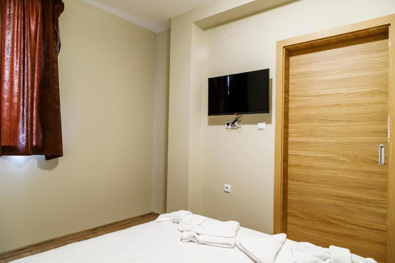 Family Hotel - City Hotel Ямбол Экстерьер фото