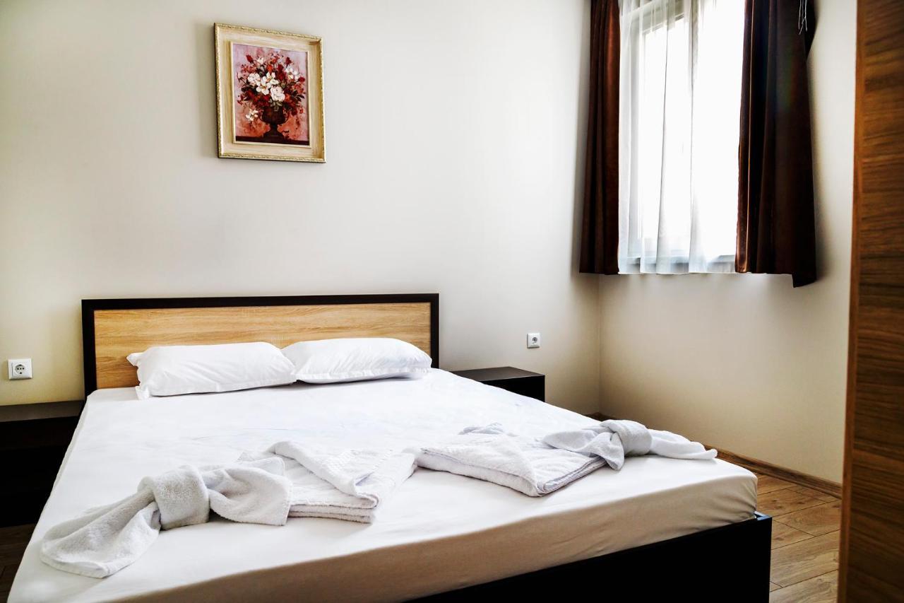 Family Hotel - City Hotel Ямбол Экстерьер фото