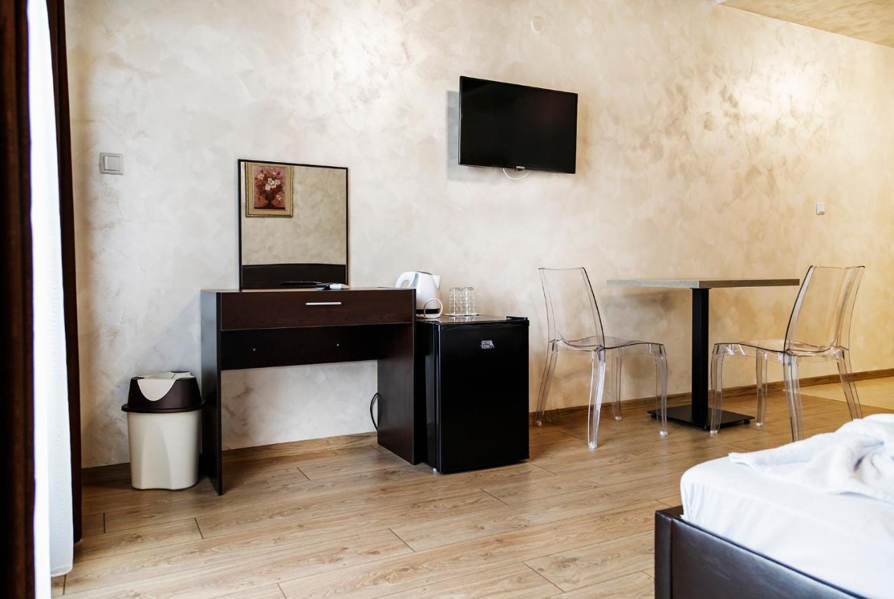 Family Hotel - City Hotel Ямбол Экстерьер фото