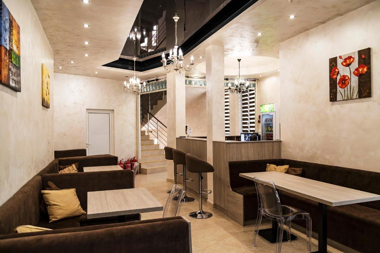 Family Hotel - City Hotel Ямбол Экстерьер фото